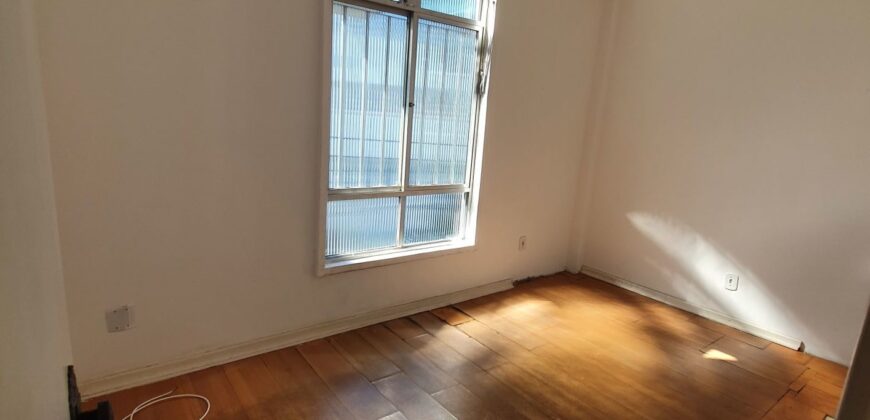 Bom apartamento no Village – Moneró 2 qrts